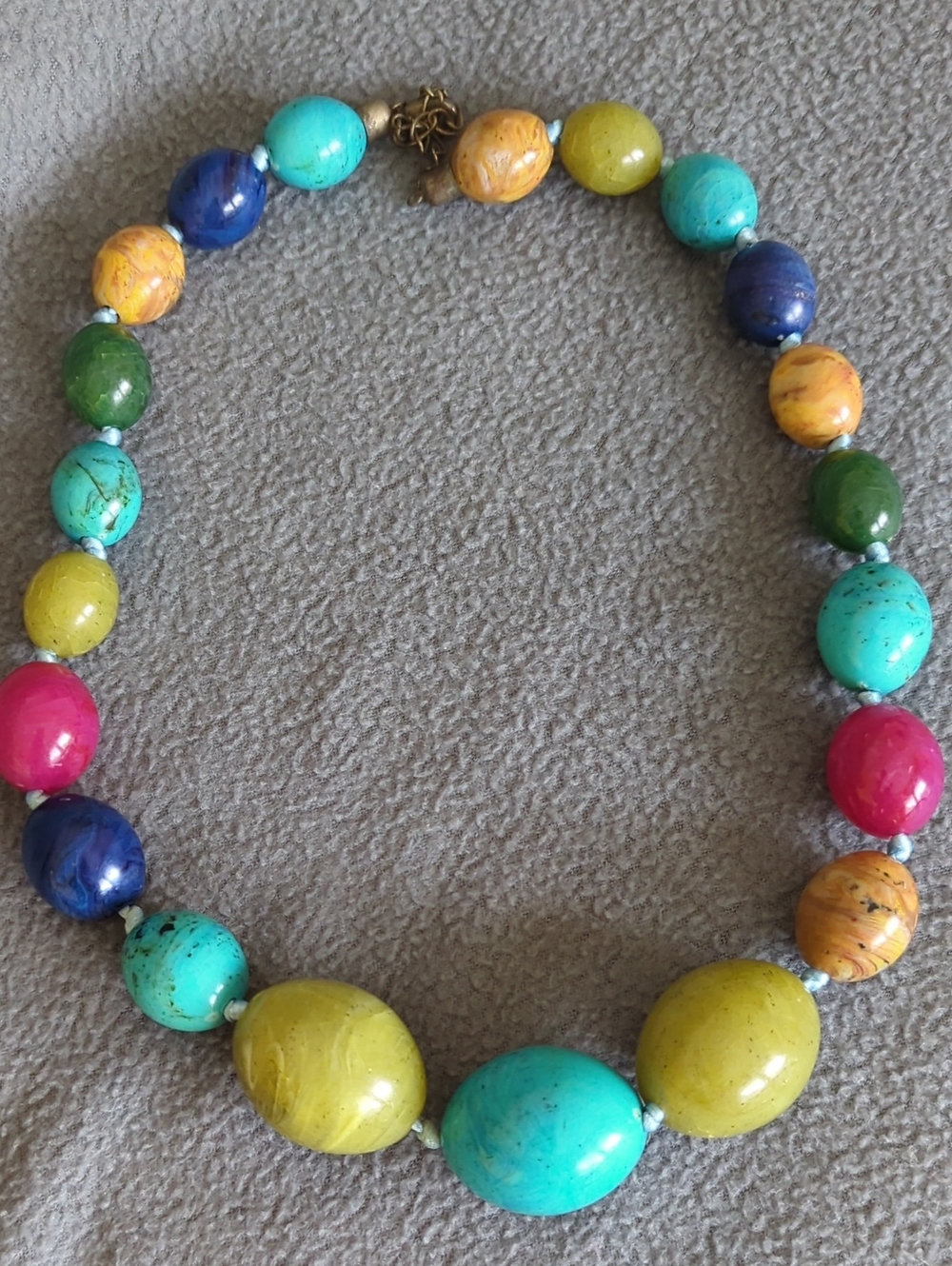 Colorful Chunky Bead Necklace. MCM Look.